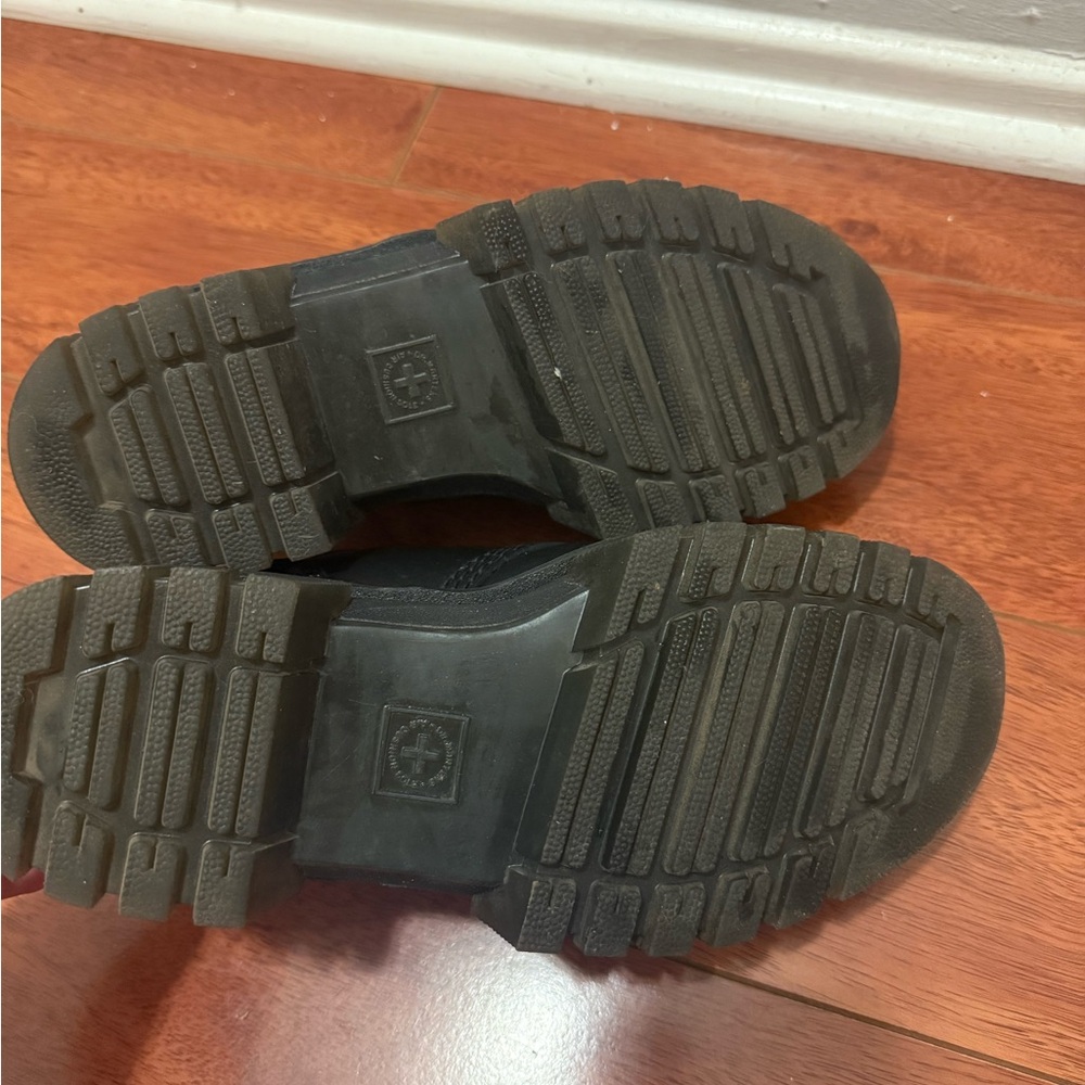 Dr. Marten’s Leather Platform Casual Shoes (9) - Picture 9 of 13